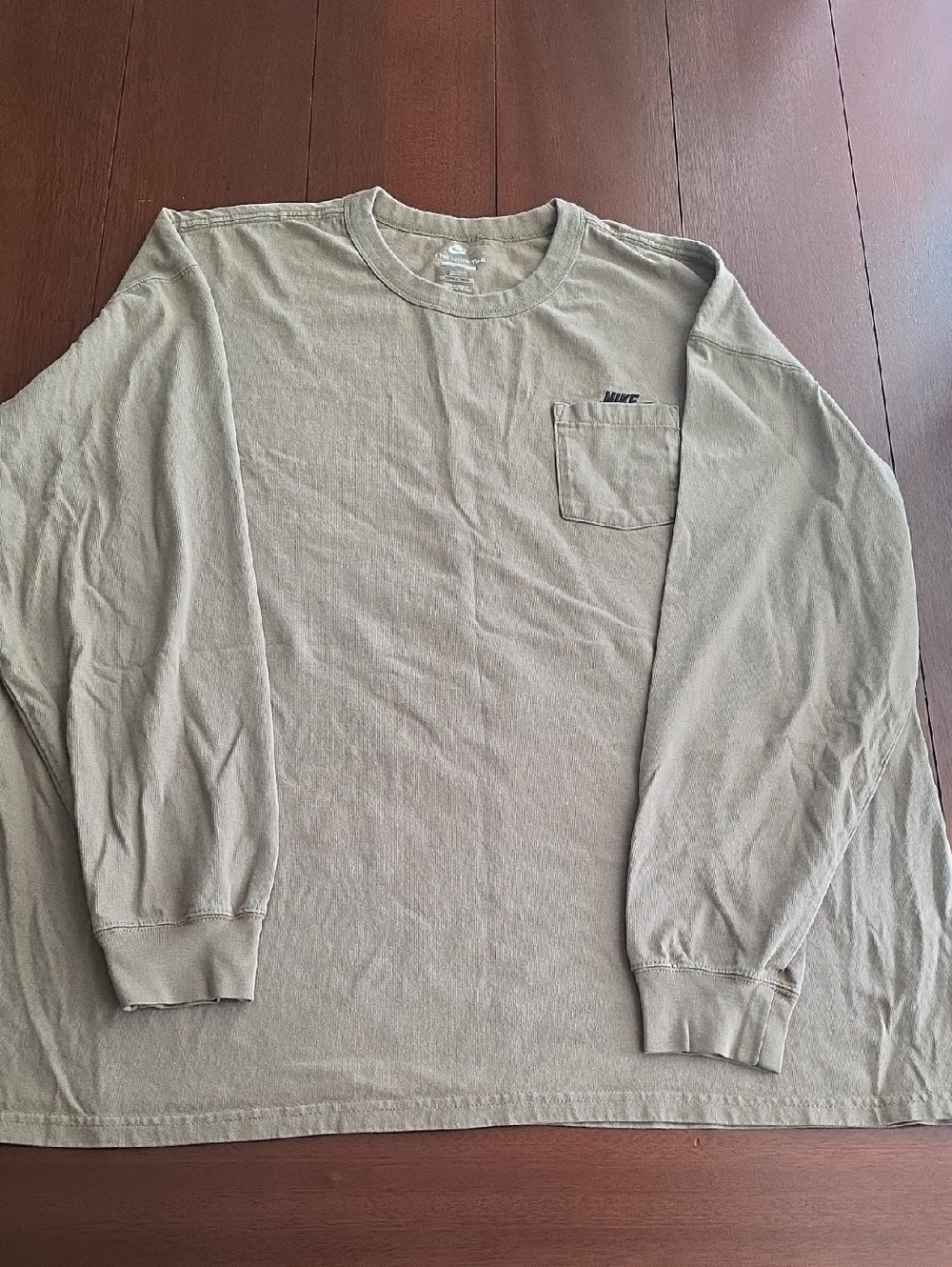 Nike Long-Sleeve Pocket Tee Size XXL For Men